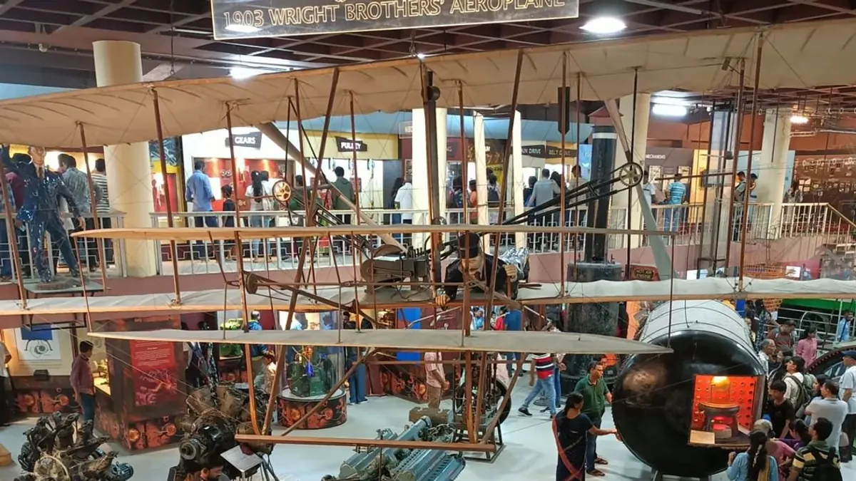 A large mechanical exhibit inside Visvesvaraya Industrial and Technological Museum